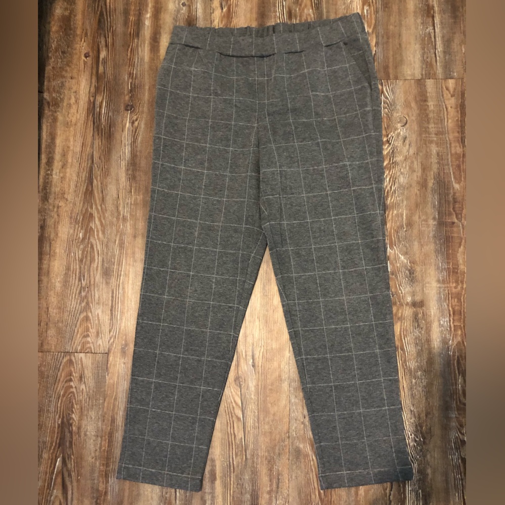 Evy’s Tree Pull-on Pants size medium